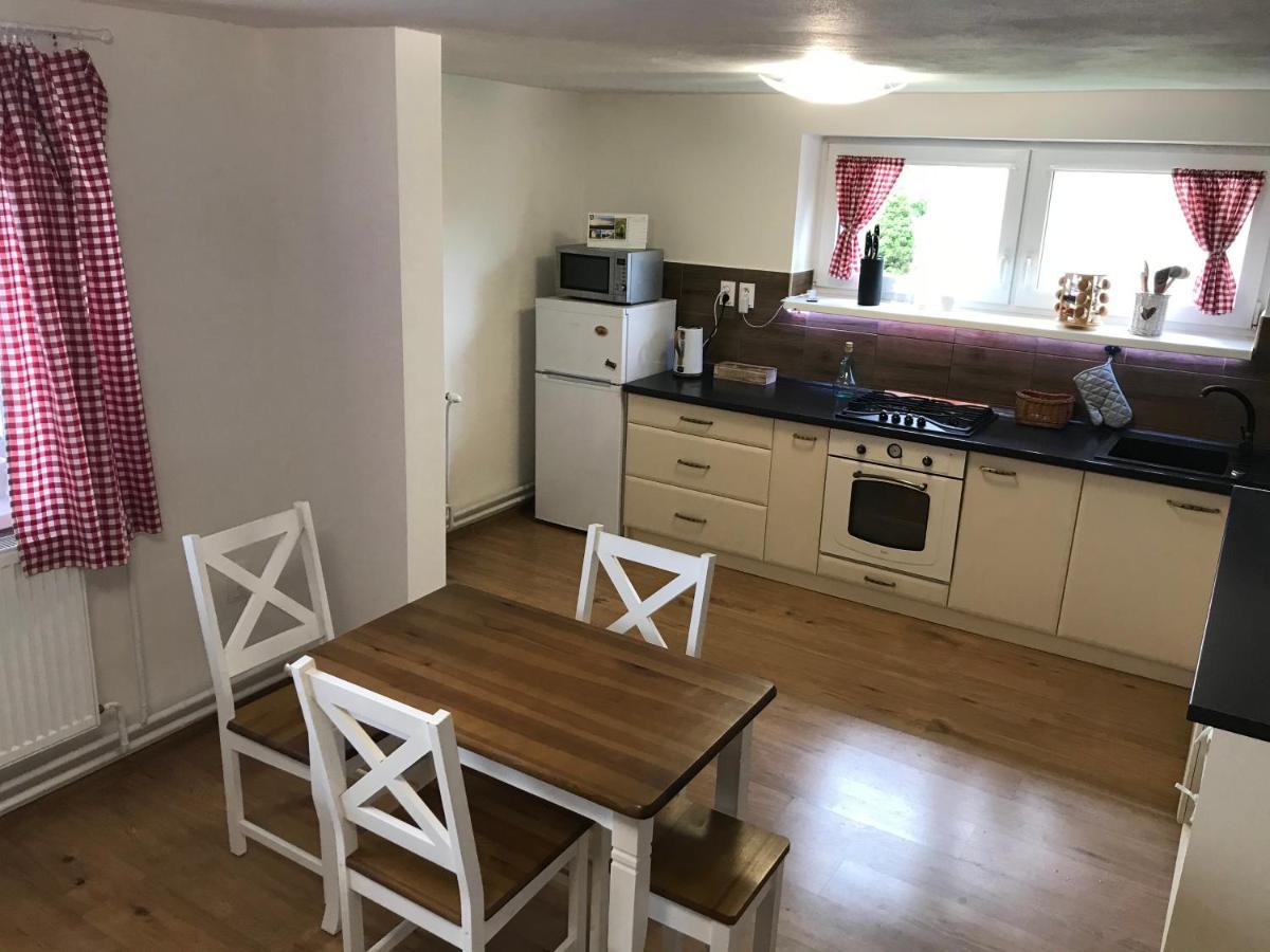 Apartman Emka 2 Liptovsky Mikulas Bagian luar foto