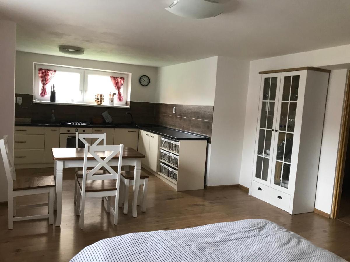 Apartman Emka 2 Liptovsky Mikulas Bagian luar foto